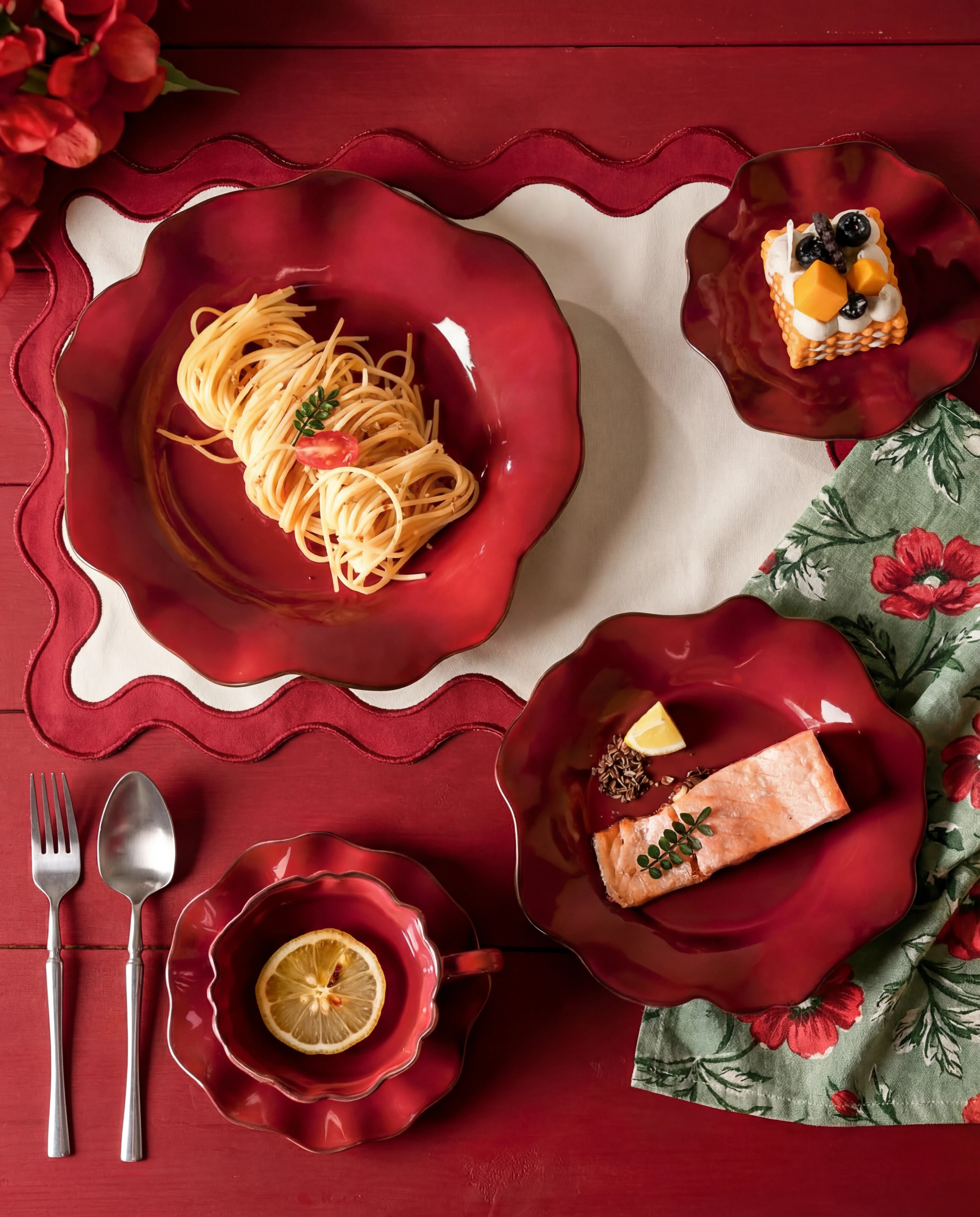 Christmas Flower Crockery