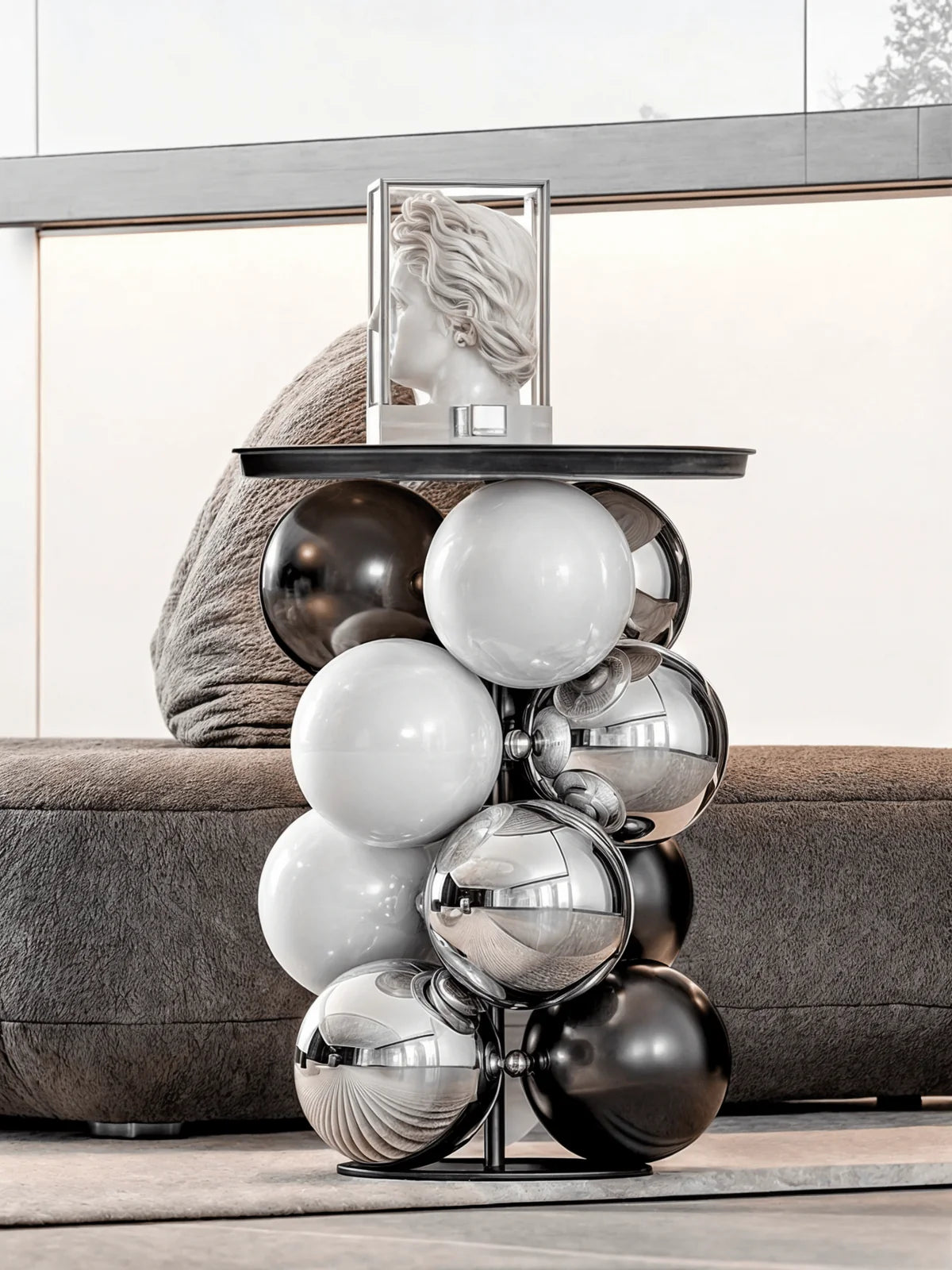 The Balloons Table